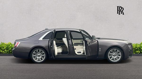 2023 Rolls-Royce Ghost Ghost Extended - Image 2